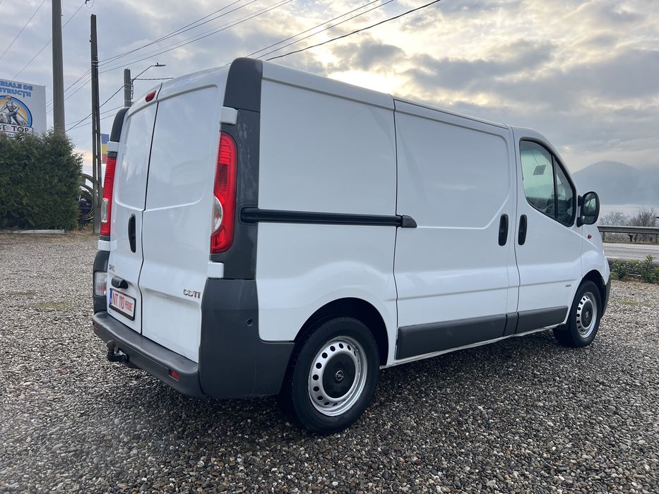 Opel vivaro 2013 euro5