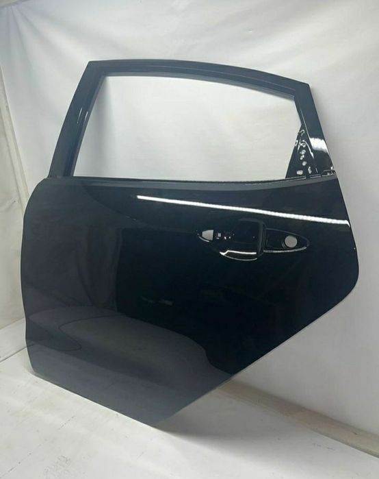 двери кия Рио в цвет