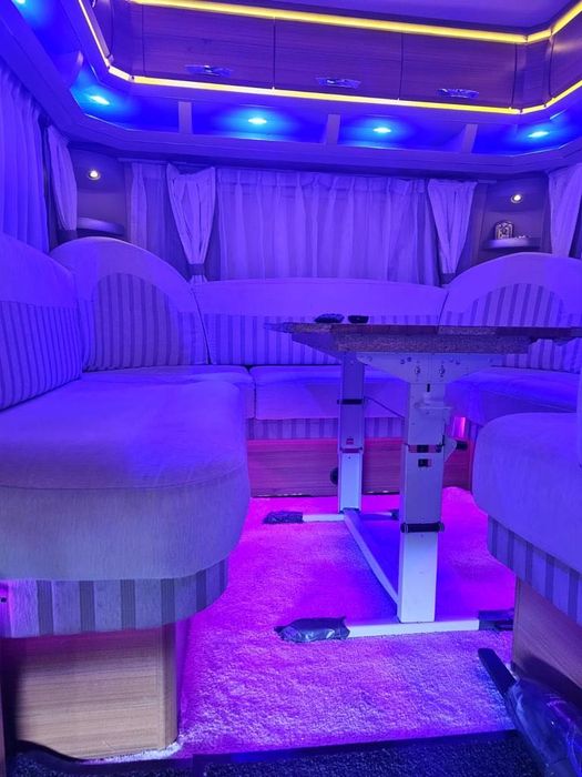 vând rulota hobby premium 700