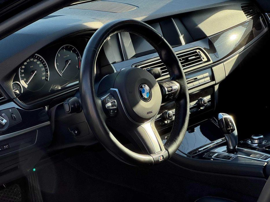 Продавам  BMW 530D M Packet