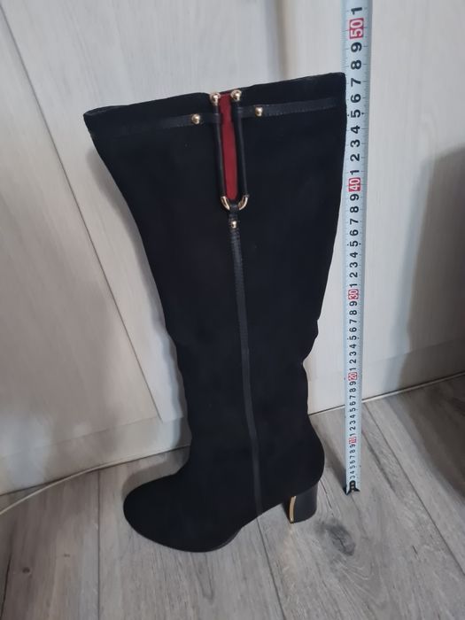 Продам зимние сапоги