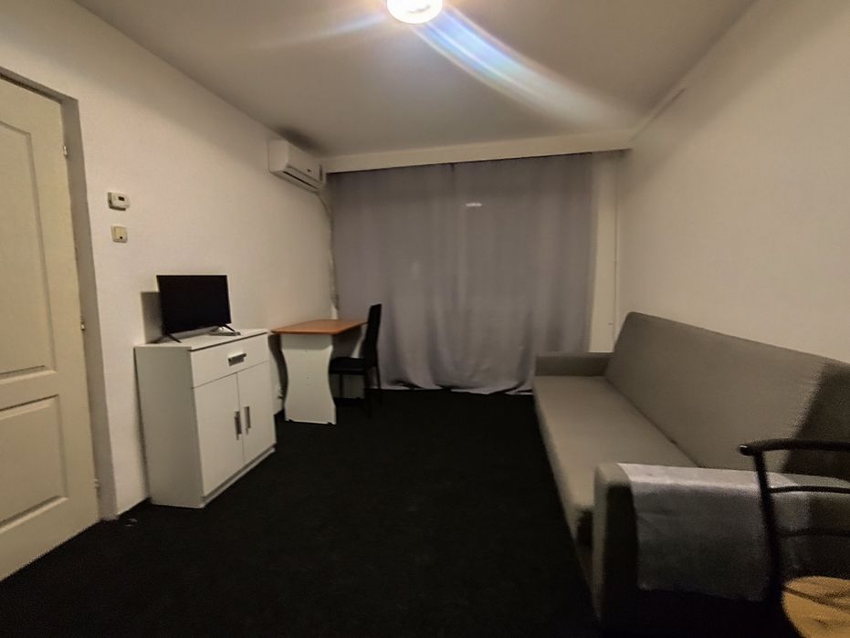 Închiriez apartament in zona centrală