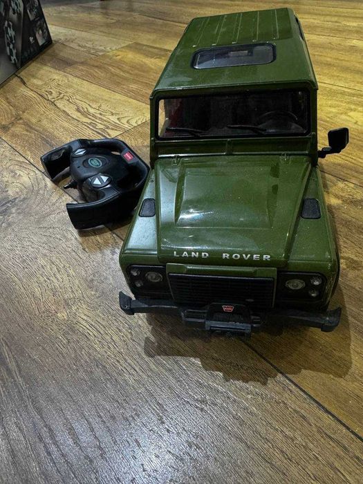 машина на пульте управления