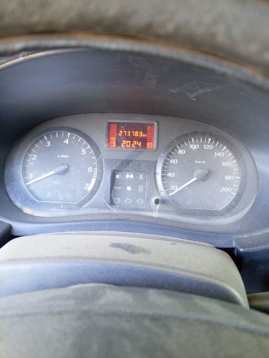 Лада Ларгус продаётся