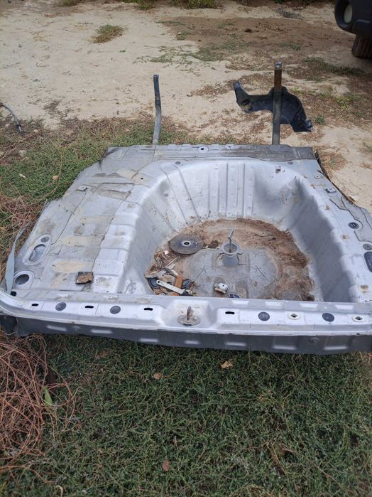 Субаро Легаси 1996 на запчасти