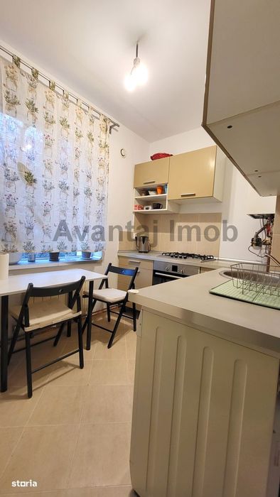 Floreasca, Bach, centrala de apartament, bloc anvelopat, decomandat