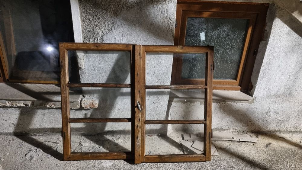 Прозорци битови интериони