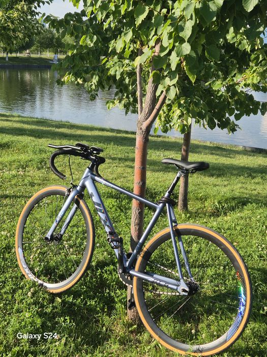 СРОЧНО продам фикс jixf