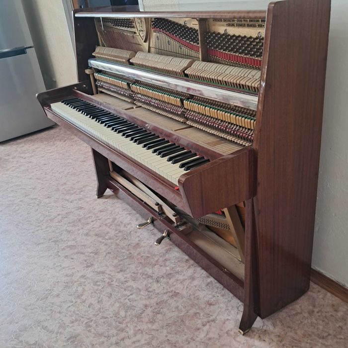 Petrof пианино продам