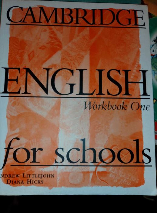 Романи на бълг. и на руски език, учебници  и др.