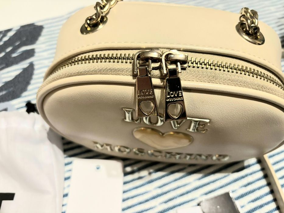 Оригинална чанта Love Moschino