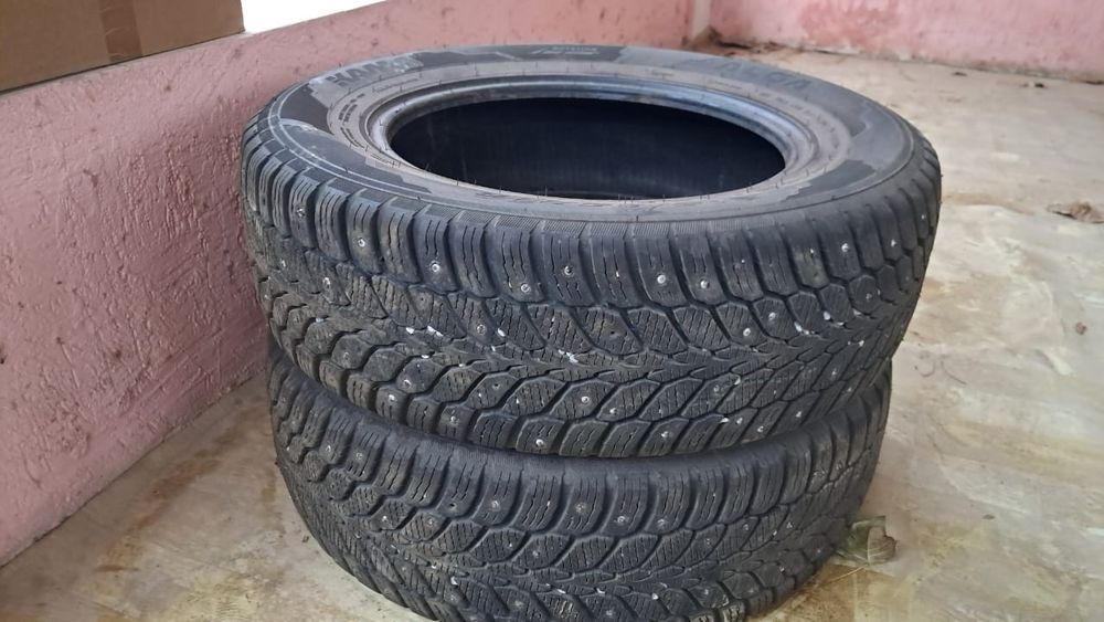 Зимние шины комплект