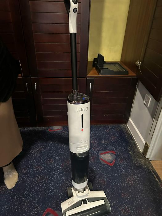 моющий пылесос  Le -bot   пылесос