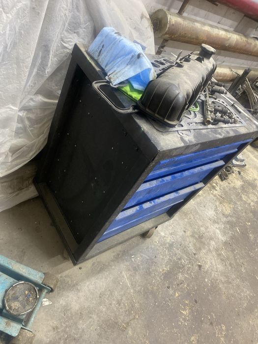 Стол для сто инстурмент