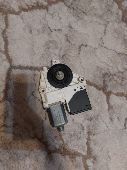 Motoras macara geam electric spate Renault Laguna 3 / Espace 4, Megane