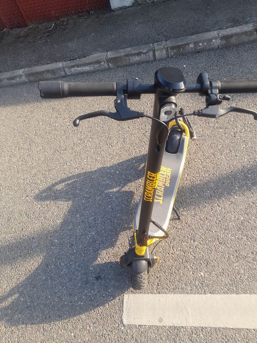 Vând trotineta electrică Scrambler Ducati City Cross-E, 10 inch