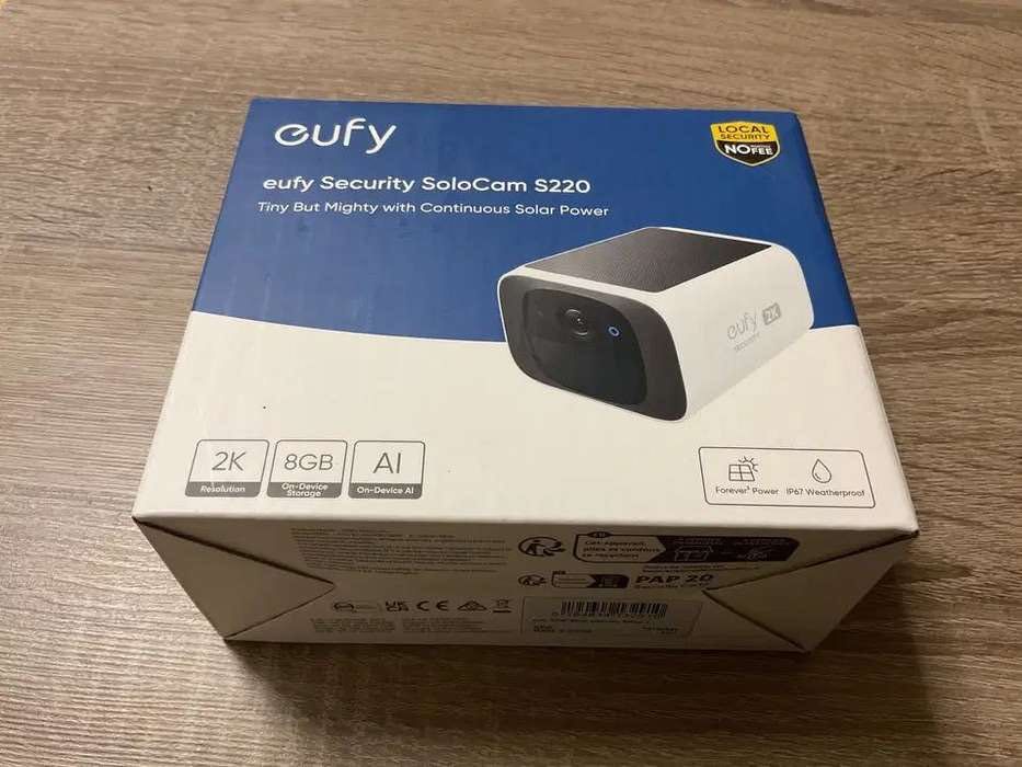 Camera de supraveghere eufy SoloCam S220,, Wireless, Panou Solar