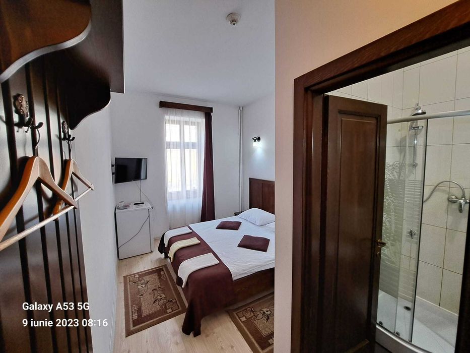 Cabana de inchiriat Revelion – Capacitate 26 Persoane