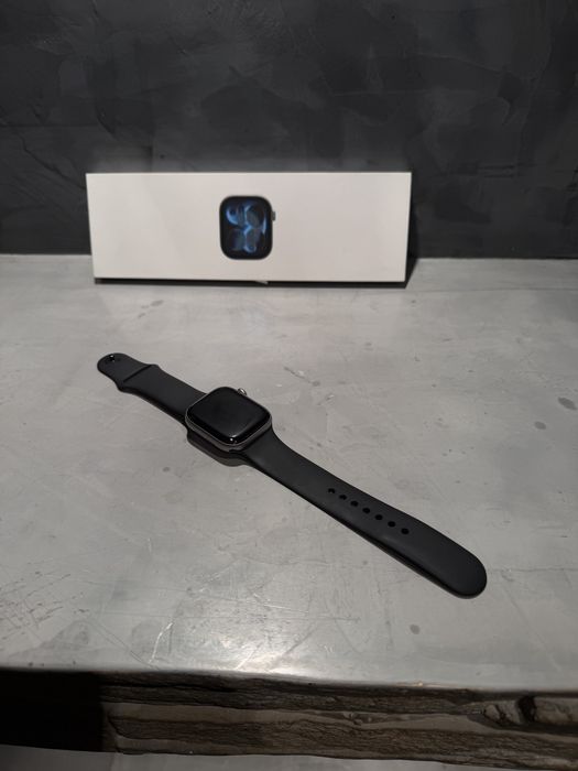 100% батерия! КАТО ЧИСТО НОВ Apple Watch 11 42 mm GPS Space Gray