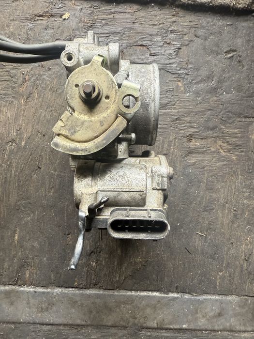 Мицубиси галант заслонка