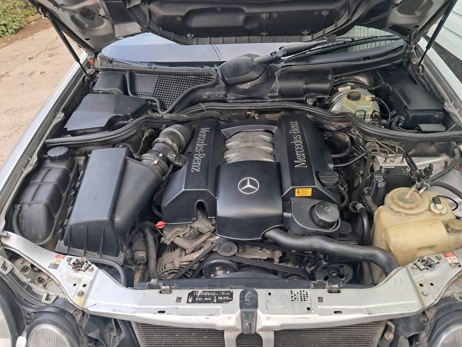 Мерседес бенс 3,2