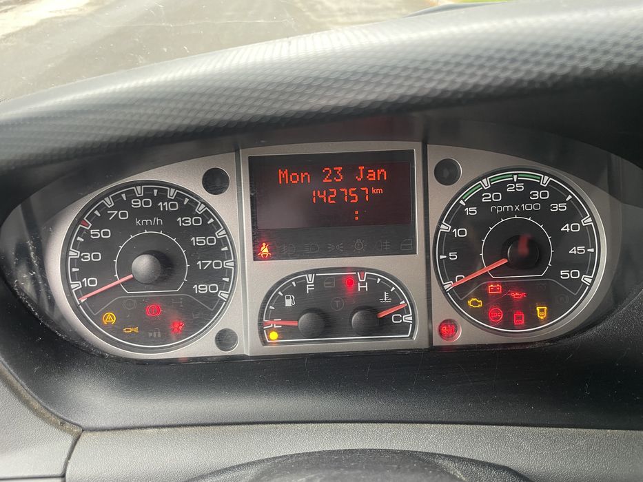 Iveco Daily•2.3 DieselHPT•2011• 3.5T•ExtraLung•Rate•Finantare•Variante