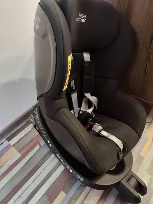 Столче за кола Britax romer dualfix M plus
