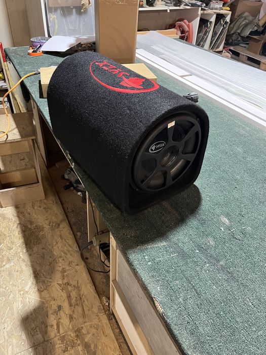 Продам сабвуфер