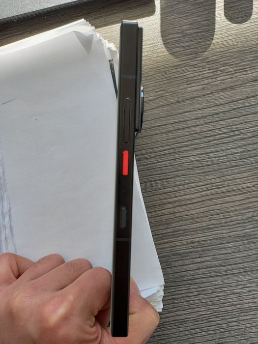 Nubia Z60 Ultra 12/256 GB