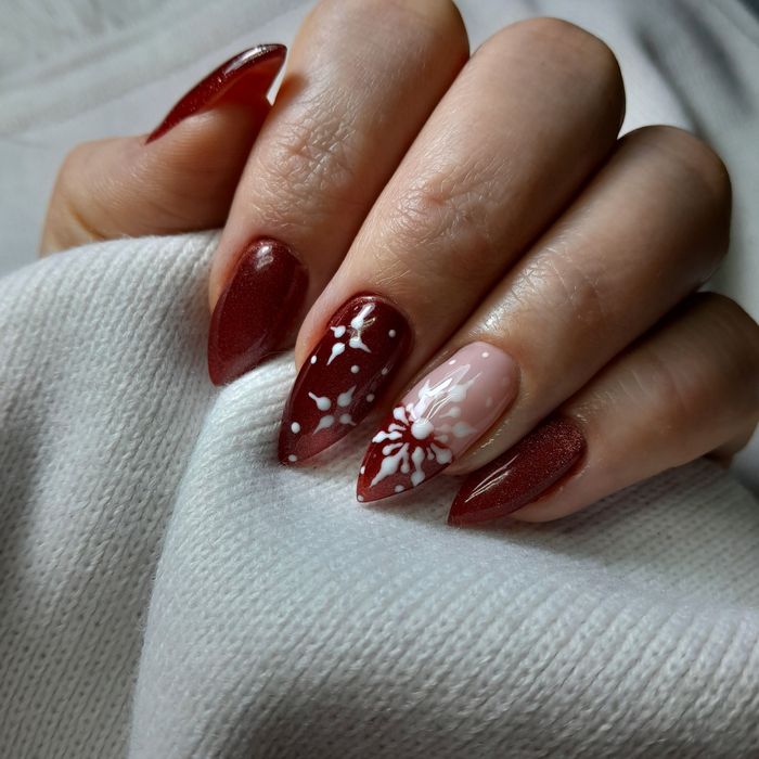 Маникюр и наращивание ногтей