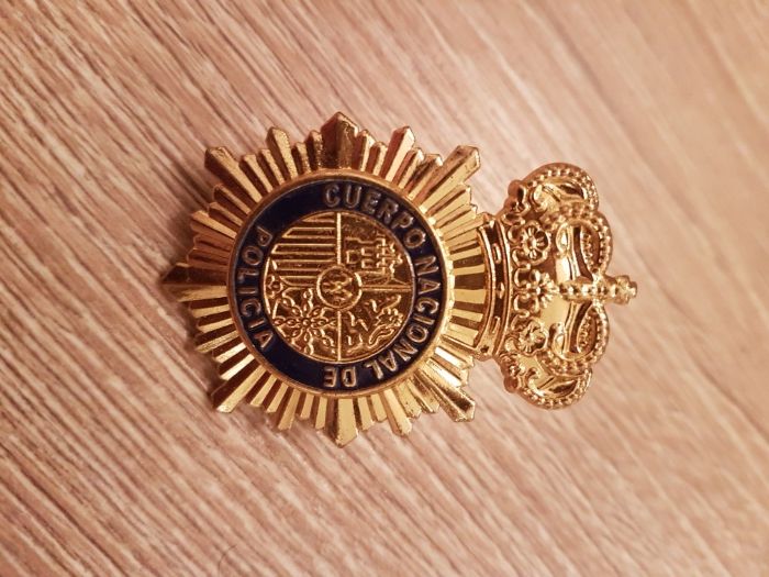 Оригинална Месингова Кокарда, Значка на Испанската полиция.