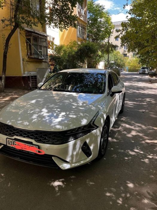 Kia K5 2 poz oq rangda