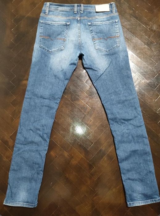 Blugi Diesel noi