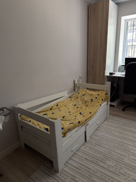 продам десткие кровати 2 шт