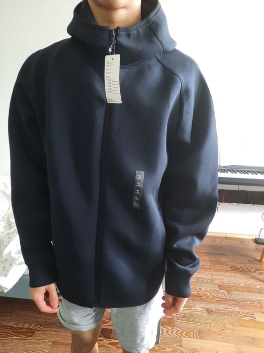 Продам Uniqlo толстовки