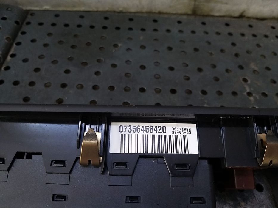 Bloc butoane geamuri oglinzi stanga fata jeep renegade 2023 07356458420