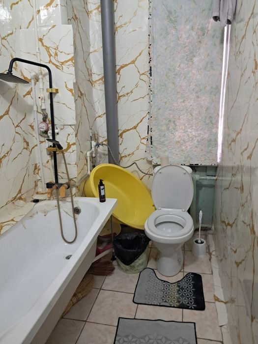 Продам 8ми квартира