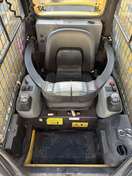 Bobcat / Mini Incarcator Komatsu SK1020