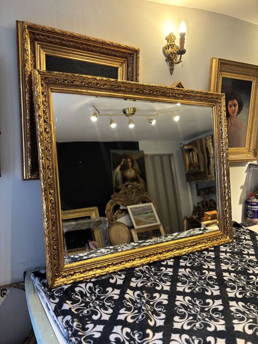 Oglindă rama veche , restaurată, poleită schlagmetal