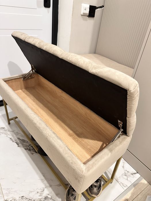 Продам пуфик в прихожую