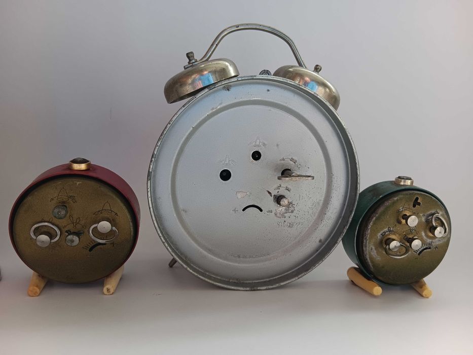 ceasuri de masa ,mecanice, nefuncționale, Aradora,Slava,vechi Comunism