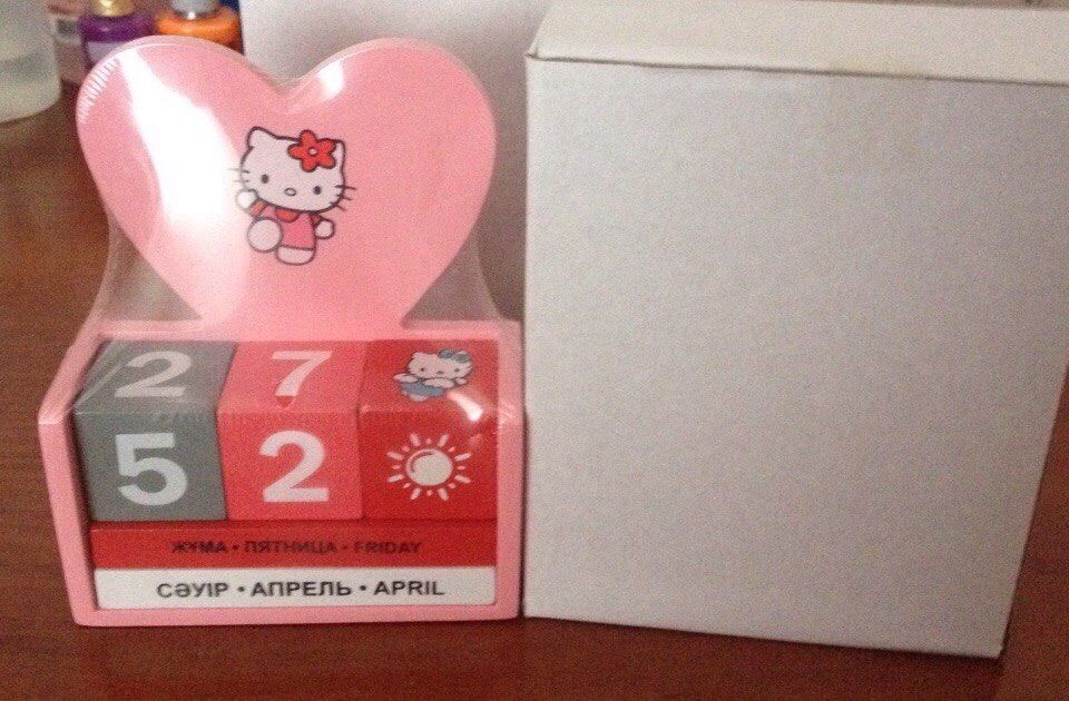 Вечный календарь Hello Kitty