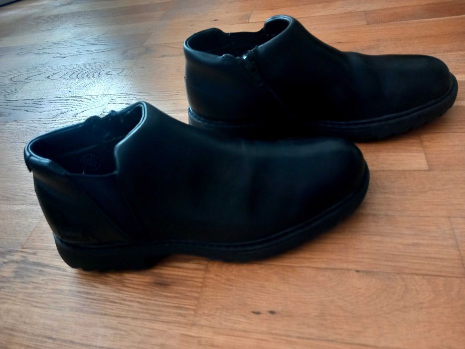 Ниски боти за момче