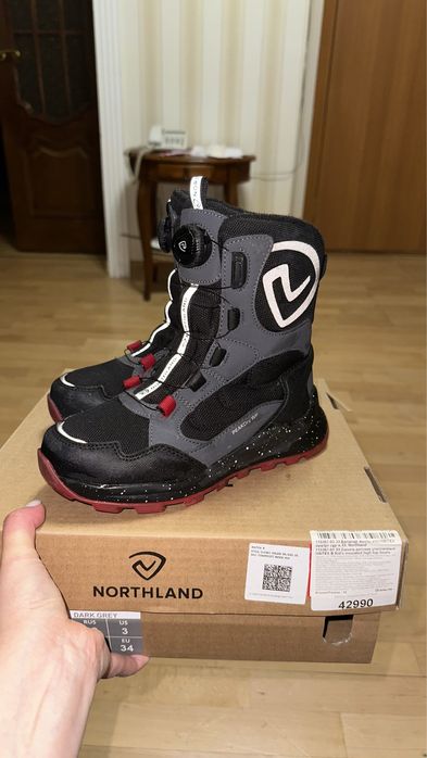 Продам детские зимние ботинки