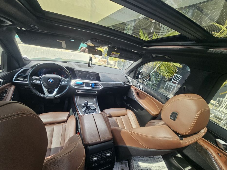 Bmw x5  144000 km la prețul afișat se adaugă