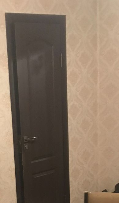 Деревянные двери со стеклом