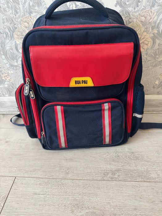 Продам рюкзак унисекс