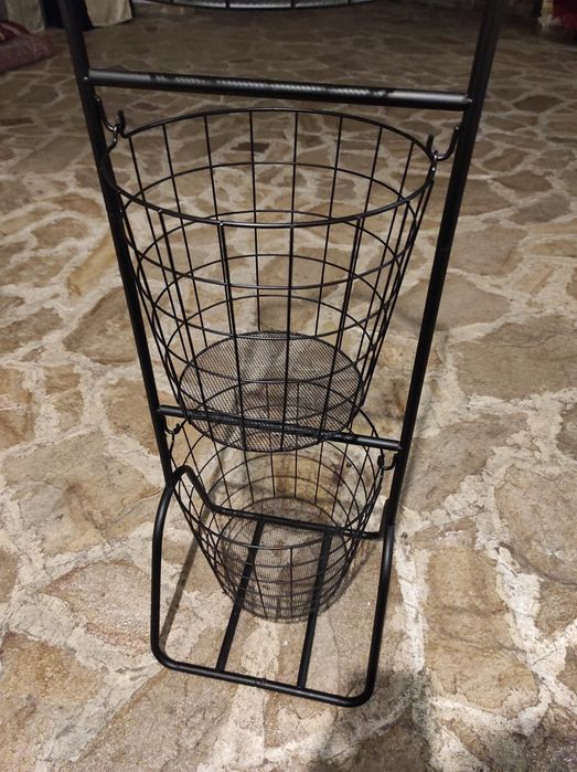 Suport cu trei coșuri pentru rufe/prosoape/fructe sau orice altceva