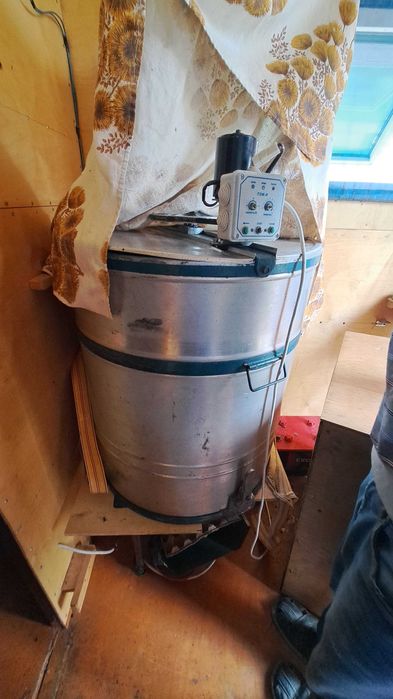 Пчелопавильон и пчелиное хозяйство