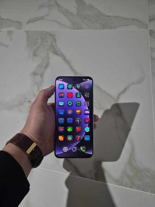 Xiaomi Poco F7 Hyper OS 3.0.2.0